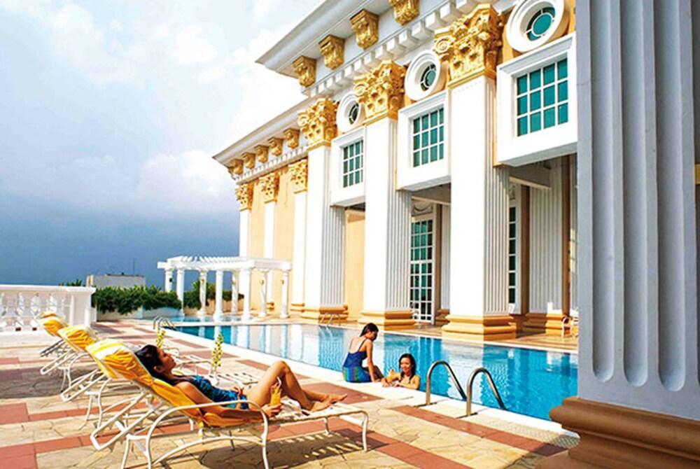 Grand Swiss-Belhotel Melaka Екстериор снимка